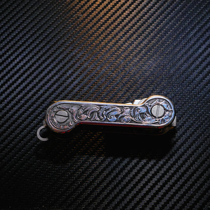 Aluminum Engraverhand KeyBar Key and Tool Holder closed front.