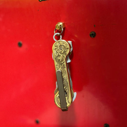 Brass-Engraverhand-KeyBar-and-Brass-MagNut-Hanging